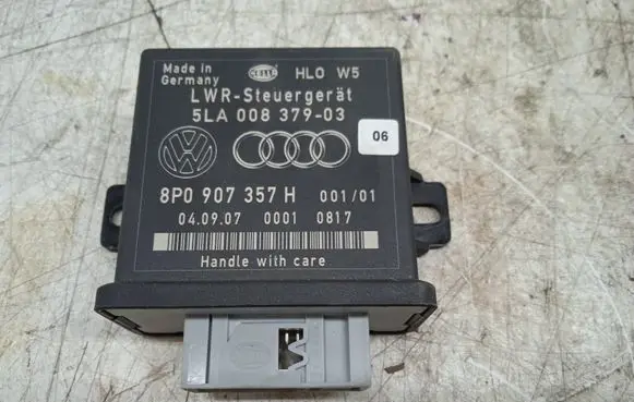 Audi A6 S6 C6 4F Light module LCM 8P0907357
