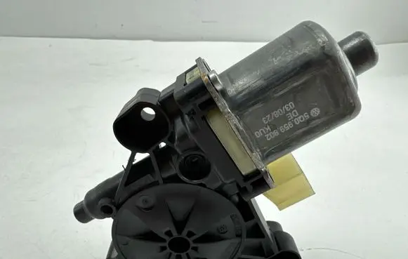 Audi Q2 - Rear door window regulator motor 5Q0959802