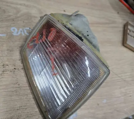 Renault Clio I Front indicator light 185022B
