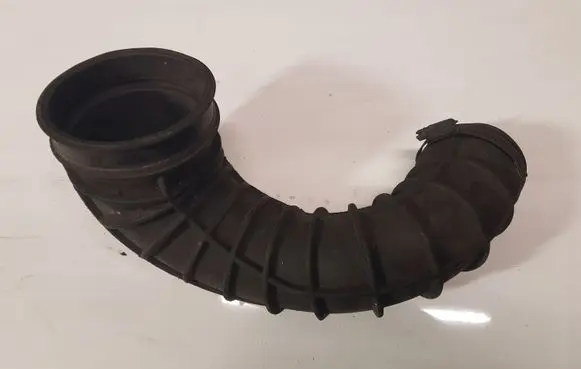 Volvo V70 Air intake hose/pipe 08634143