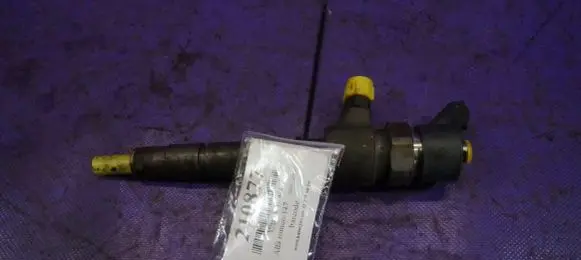 Alfa Romeo 147 Fuel injector 0445110119