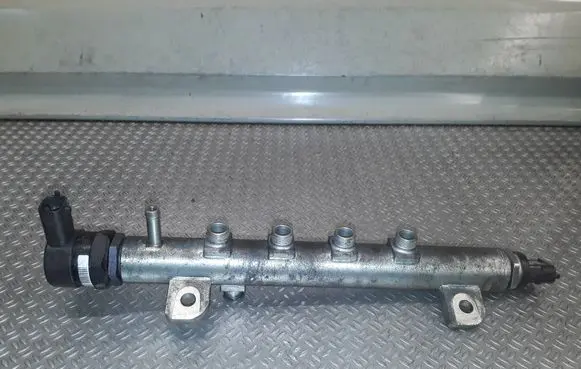 Opel Signum Fuel main line pipe 0445214057 55200251