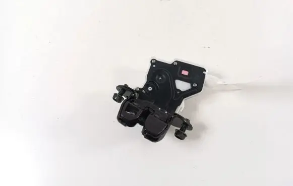 Nissan Leaf II (ZE1) Loading door lock 