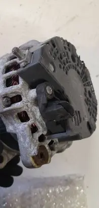 Volvo XC90 Generator/alternator 0125812009