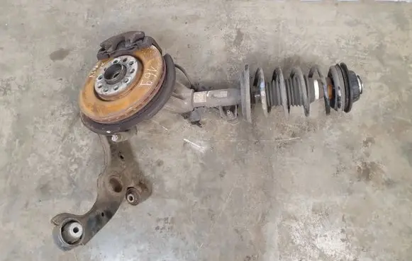 Alfa Romeo Giulietta Front wheel hub spindle knuckle 50514553 50523954