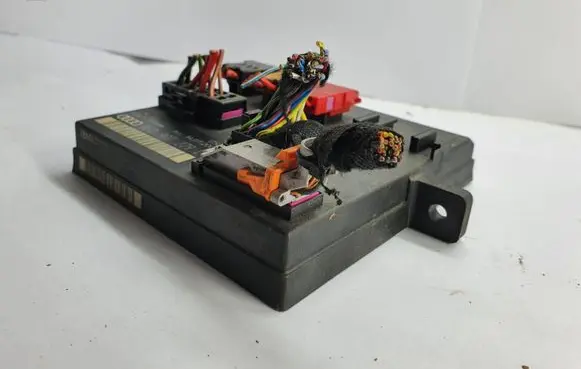 Audi A6 S6 C7 4G Comfort/convenience module 8E0907279L 14072005 0504