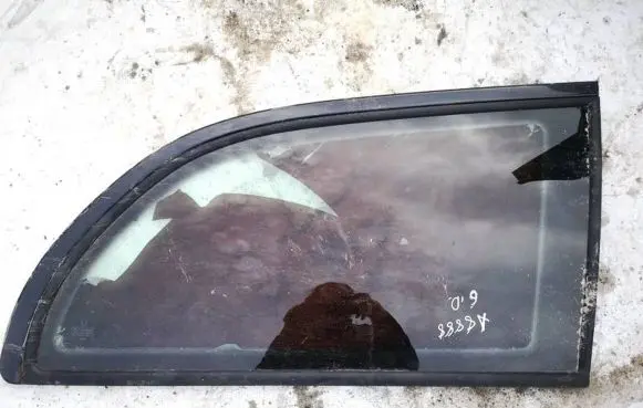 Skoda Octavia Mk1 (1U) Rear side window
