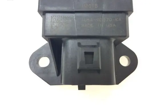 Ford C-MAX II Fuel pump relay AU5A9D370 AU5A9D370KA H8QTB