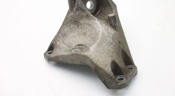 Audi A4 S4 B7 8E 8H Gearbox mounting bracket 8E0399113L
