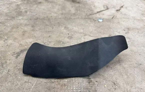 Volkswagen Touran III Other trunk/boot trim element 5TA823316A
