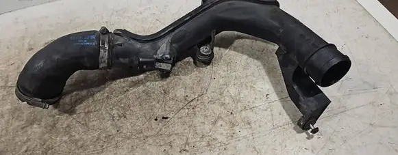 Volkswagen Tiguan Intercooler hose/pipe 5N0145770