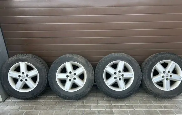Nissan X-Trail T30 R16 alloy rim 