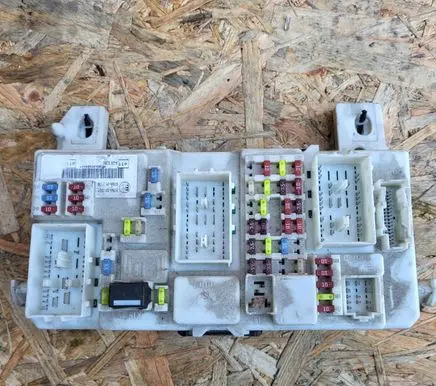 Ford Focus Comfort/convenience module 7M5T14A073DF