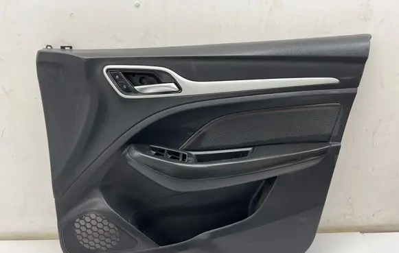 MG ZS Front door card panel trim 10360667