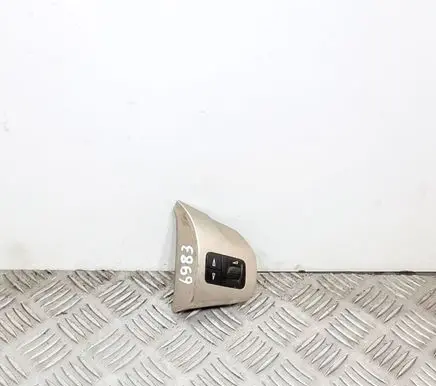 Multifunctional control switch/knob