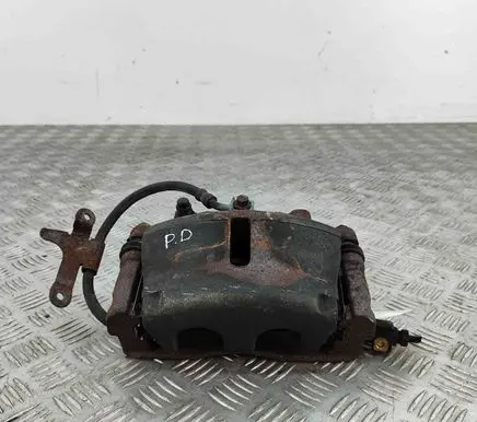 Chevrolet TrailBlazer Front brake caliper 21998526