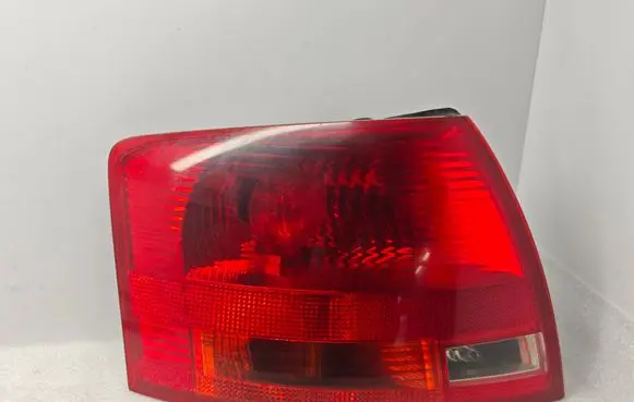 Audi A4 S4 B6 8E 8H Rear/tail lights 8E9945095E 484001 748001