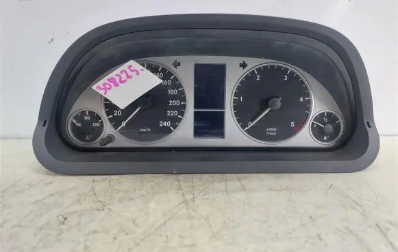 Fiat Grande Punto Speedometer (instrument cluster) 1031098110