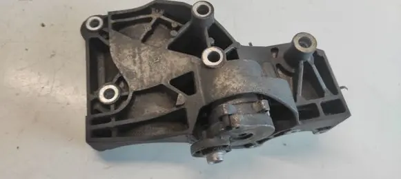 Opel Insignia A A/C compressor mount bracket 55562863 5322743554