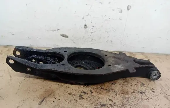 Mercedes-Benz E W124 Rear upper control arm/wishbone