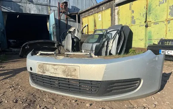 Volkswagen Golf VI Front bumper 5K0807221
