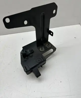 Volvo S90, V90 Headlight/headlamp mounting bracket 31425971
