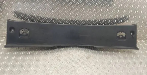 Toyota Avensis T270 Trunk/boot sill cover protection 5838705100