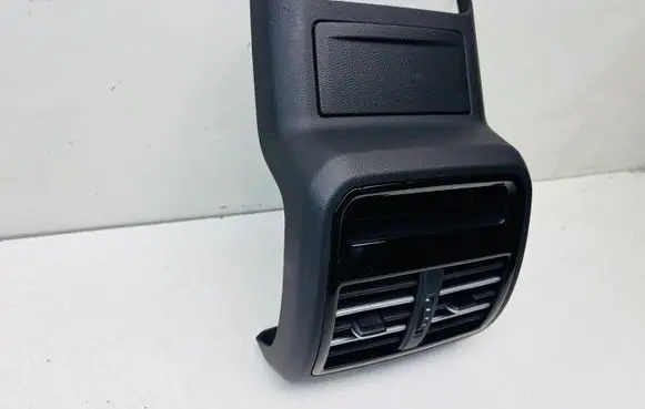 Volkswagen PASSAT B8 Rear air vent grill 3G0864131 3G0857100H