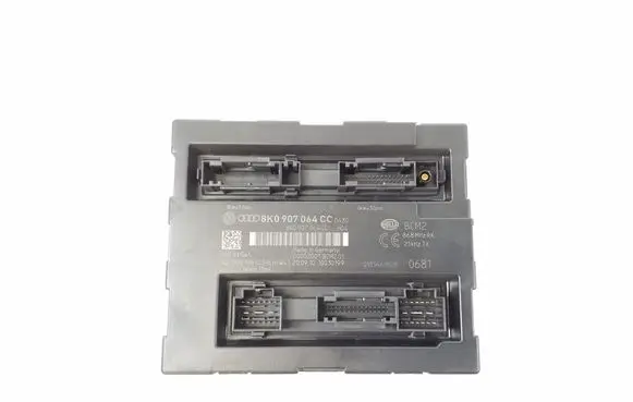 Audi A5 8T 8F Comfort/convenience module 8K0907064CC