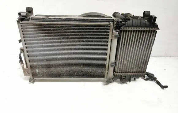 Opel Meriva B Radiator set 560961104 13330997 13283252