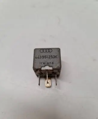 Audi A8 S8 D2 4D Other relay 443951253K