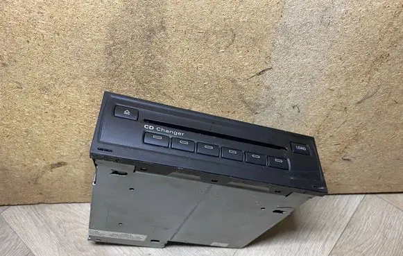 Audi A6 S6 C6 4F CD/DVD changer 4E0910110E 4E0035110A