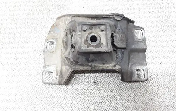 Ford Focus C-MAX Engine mount bracket 3M517M121