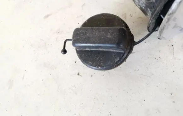 Fuel tank filler cap