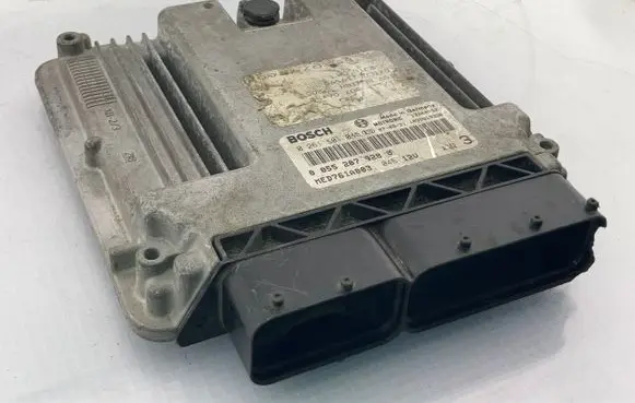 Alfa Romeo 159 Engine control unit/module 0055207928 0261S01045 MED761A003