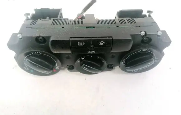 Volkswagen Golf V Climate control unit