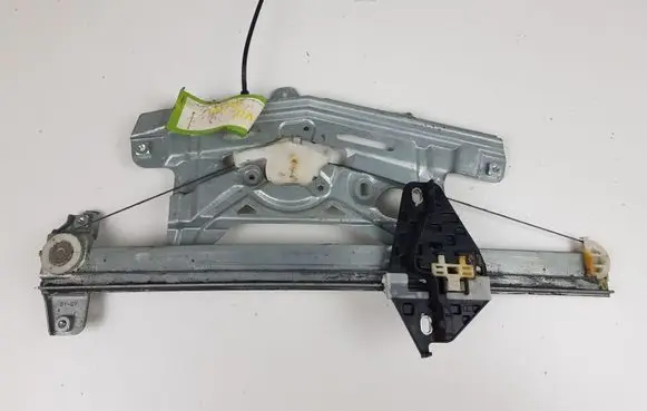 Honda Civic Front window lifting mechanism without motor
