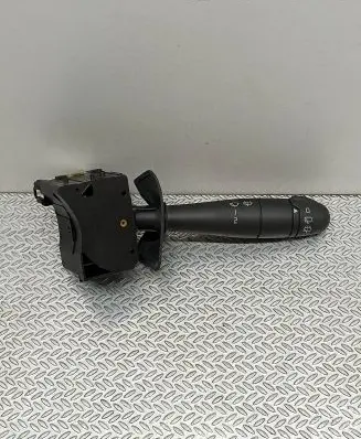 Dacia Sandero Wiper control stalk 8200792584 901057666 26032MA