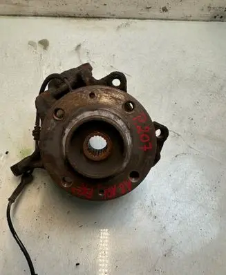 Peugeot 207 Front wheel hub spindle knuckle 213