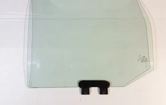Rear door window glass