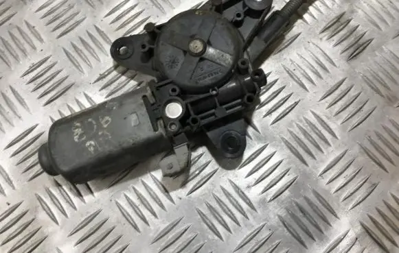 Peugeot 806 Front door window regulator motor