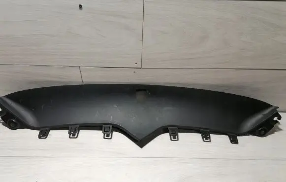 Tesla Model X Intercooler air channel guide 104702100E