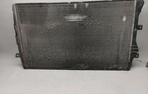 Coolant radiator