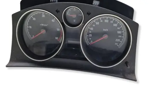 Opel Zafira B Speedometer (instrument cluster) 13225988