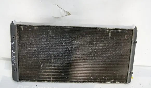 Volkswagen Golf III Coolant radiator 1H0121253
