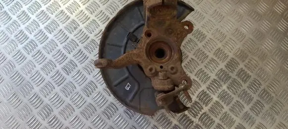 Volkswagen Golf Plus Front wheel hub
