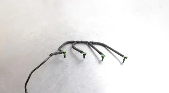 Ford Mondeo MK V Fuel injector supply line/pipe 