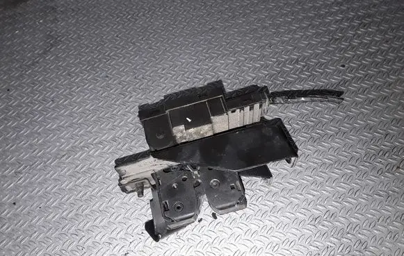 Peugeot 407 Tailgate window lock/catch/latch 9648254780