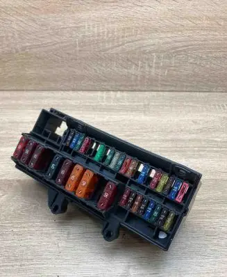 BMW 7 E65 E66 Fuse module 6900582 18560