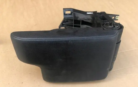 BMW 3 E46 Armrest 51168213678
